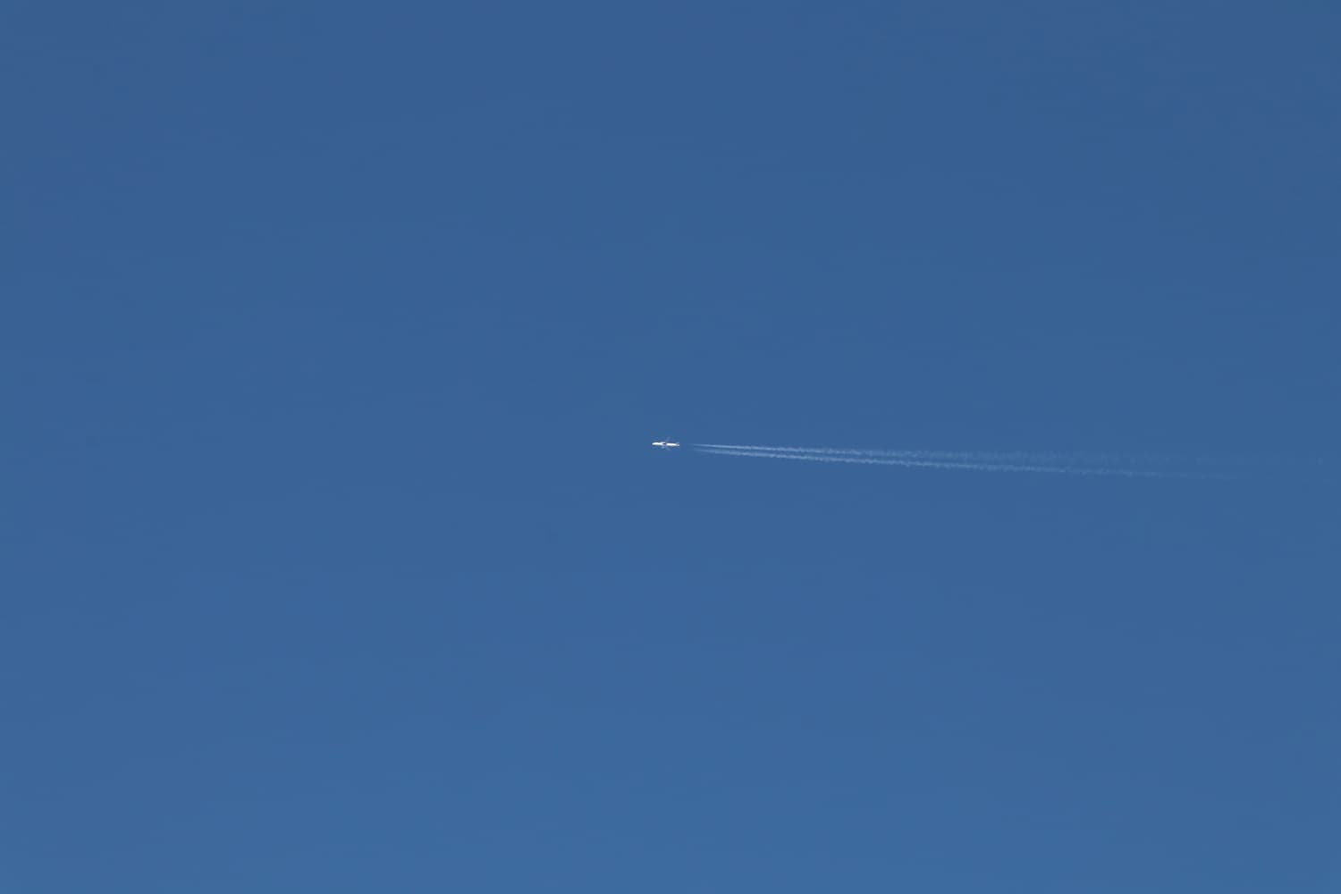 青空と飛行機〔11月〕